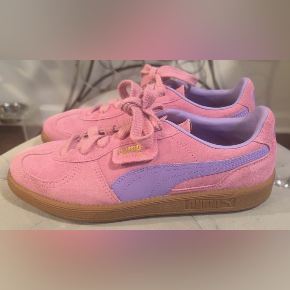 Puma Women's Pink and Purple Sneakers Size 6 Excellent Condition Box Included - Picture 2 of 4